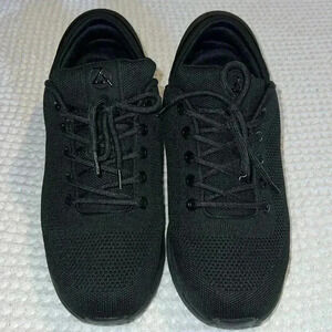 Zeba Hands Free Jet Black Athletic Sneakers